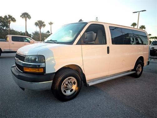 2016 Chevrolet Express 3500 LT