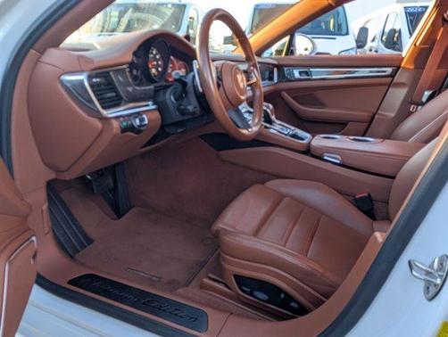 2023 Porsche Panamera Platinum Edition