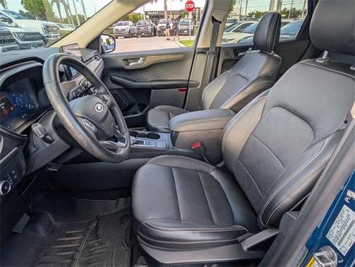 2020 Ford Escape Titanium Hybrid