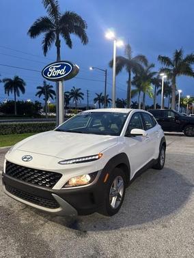 2023 Hyundai KONA SE
