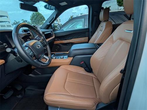 2024 Ford Expedition Platinum