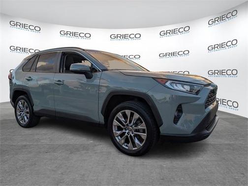 2020 Toyota RAV4 XLE Premium