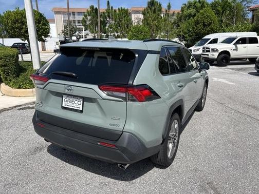 2020 Toyota RAV4 XLE Premium