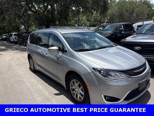 2020 Chrysler Pacifica Touring-L