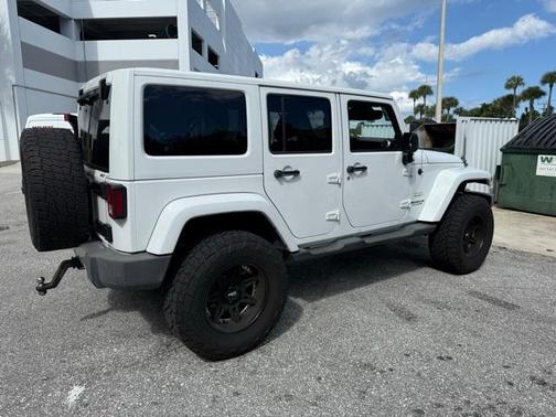 2012 Jeep Wrangler Unlimited Sahara