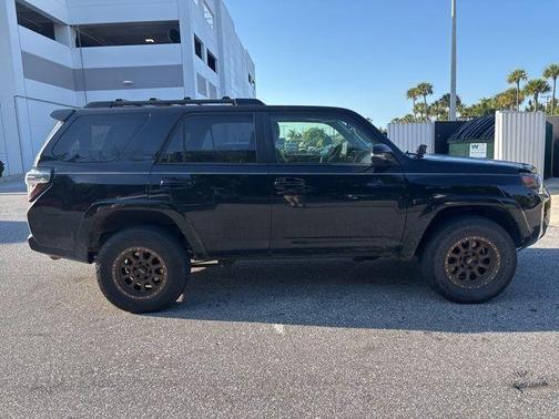 Midnight Black Metallic 2019 Toyota 4Runner SR5 Premium