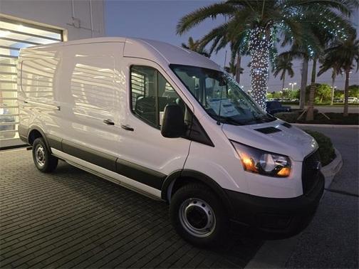 2025 Ford Transit-250 148 WB Medium Roof Cargo