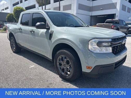 Cactus Green / Gray 2022 Ford Maverick XLT