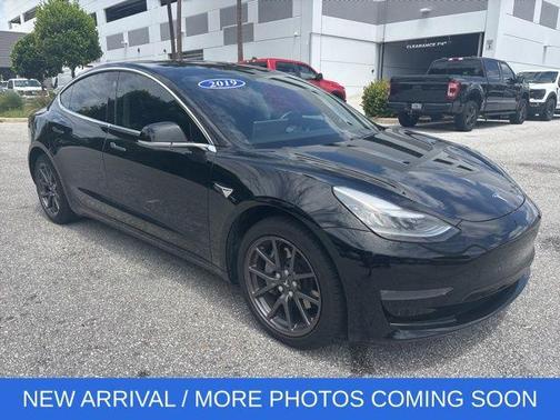 Black 2019 Tesla Model 3 Standard Range Plus