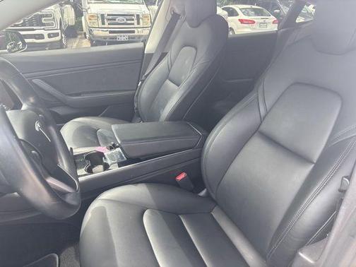 Black 2019 Tesla Model 3 Standard Range Plus