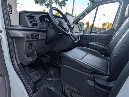 2026 Ford Transit-250 148 WB Medium Roof Cargo