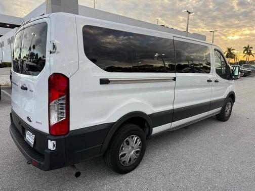 2023 Ford Transit-350 XLT