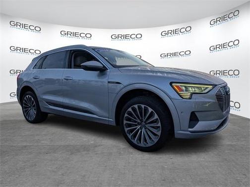 2019 Audi e-tron Prestige