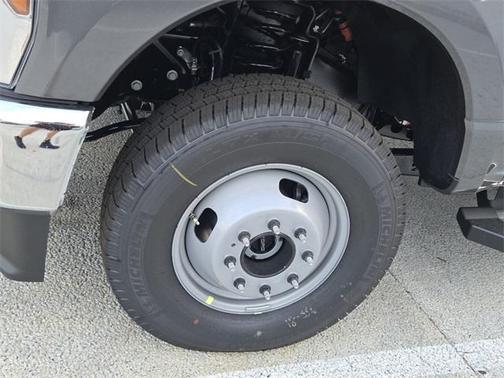 2025 Ford F-350 XLT