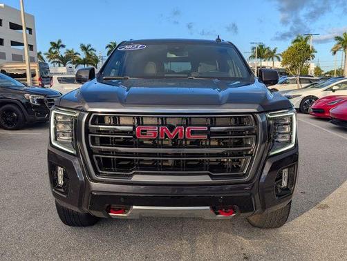2023 GMC Yukon AT4