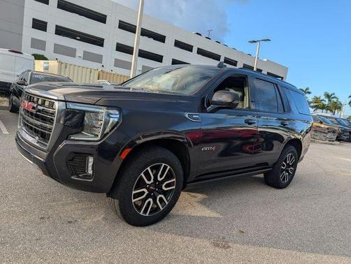 2023 GMC Yukon AT4