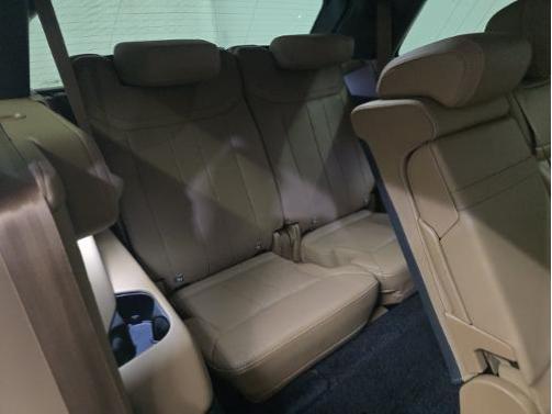 2025 Land Rover Range Rover P530 SE 7 Seat