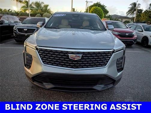 2024 Cadillac XT4 Luxury