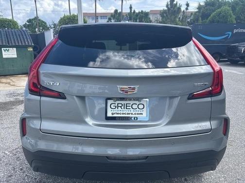 2024 Cadillac XT4 Luxury