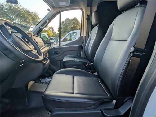 2025 Ford Transit-250 148 WB Medium Roof Cargo