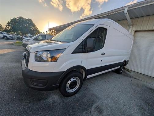 2025 Ford Transit-250 148 WB Medium Roof Cargo