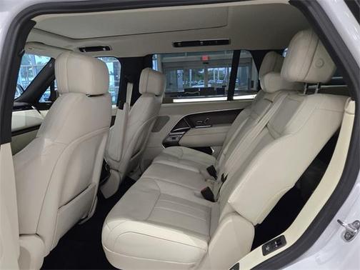 2024 Land Rover Range Rover P400 SE