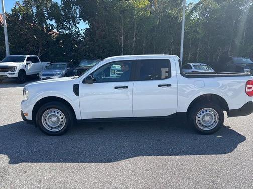 2023 Ford Maverick XL