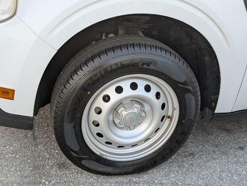 2023 Ford Maverick XL