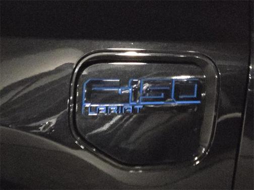 2025 Ford F-150 Lightning LARIAT