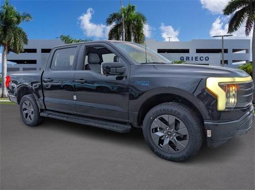 2025 Ford F-150 Lightning LARIAT