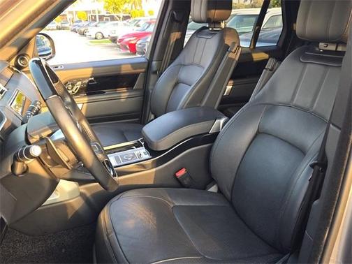 2020 Land Rover Range Rover P525 HSE