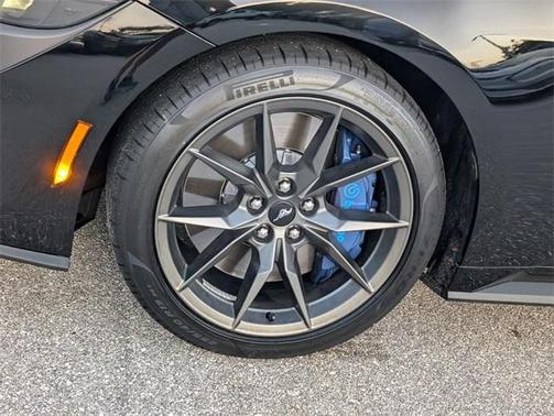 2025 Ford Mustang Dark Horse