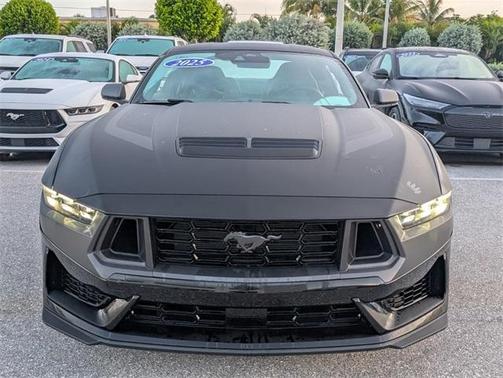 2025 Ford Mustang Dark Horse