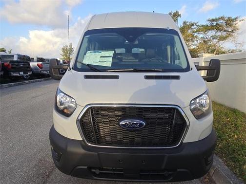 2025 Ford Transit-350 XL