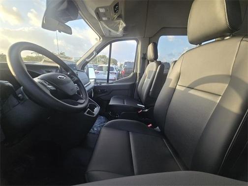 2025 Ford Transit-350 XL