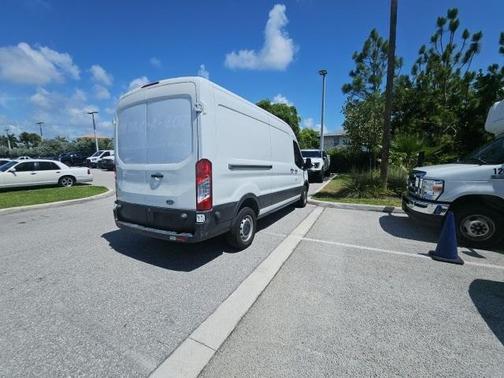 2016 Ford Transit-250 148 WB Medium Roof Cargo