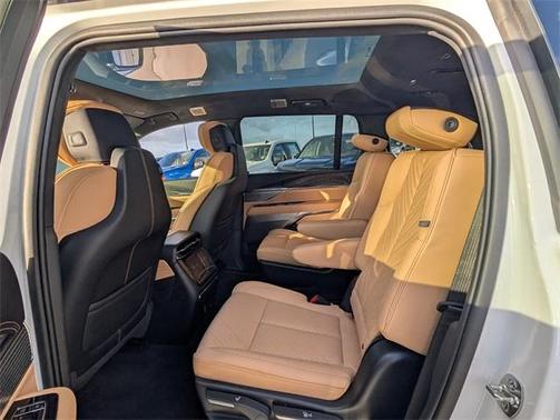 2025 Cadillac Escalade IQ Sport 2