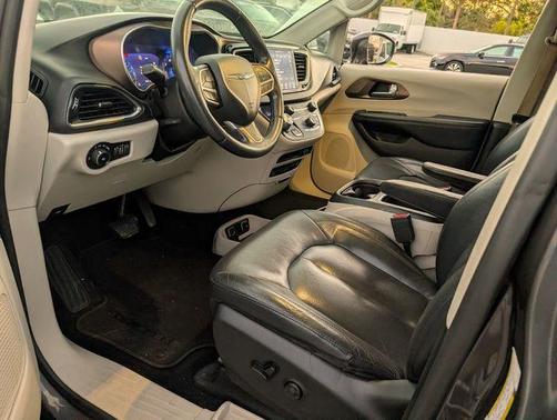 2018 Chrysler Pacifica Touring-L Plus