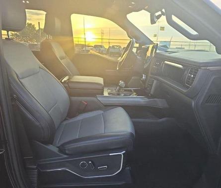2022 Ford F-150 Lightning LARIAT
