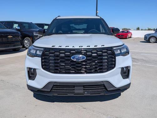 2026 Ford Explorer ST-Line