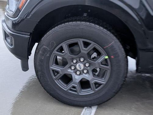 Agate Black Metallic 2026 Ford F-150 STX