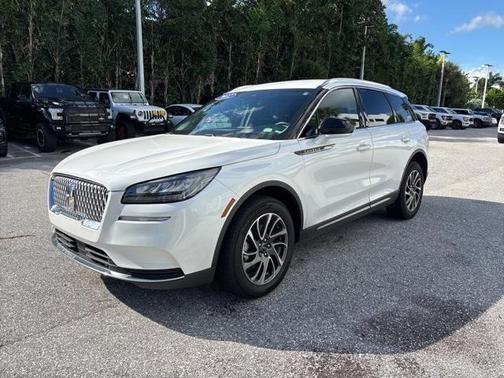 2022 Lincoln Corsair Standard