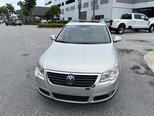 2010 Volkswagen Passat Komfort