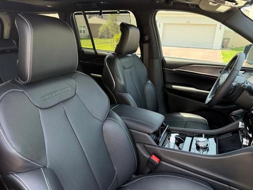 2024 Jeep Grand Cherokee 4xe Overland