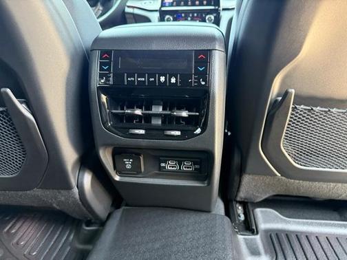 2024 Jeep Grand Cherokee 4xe Overland