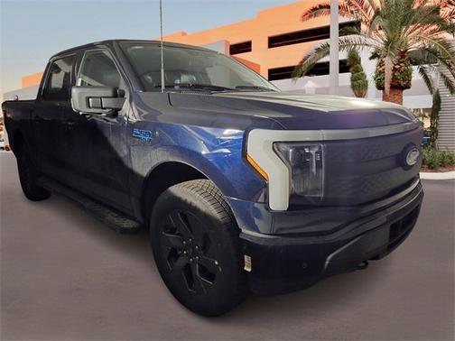 2025 Ford F-150 Lightning Flash