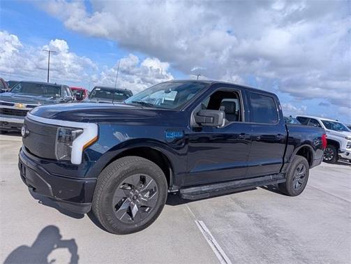 2025 Ford F-150 Lightning Flash