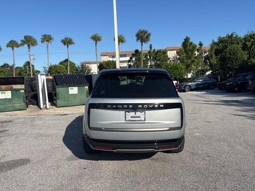 2024 Land Rover Range Rover P530 SE