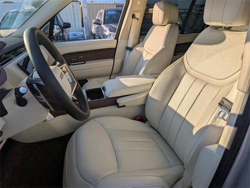 2024 Land Rover Range Rover P530 SE