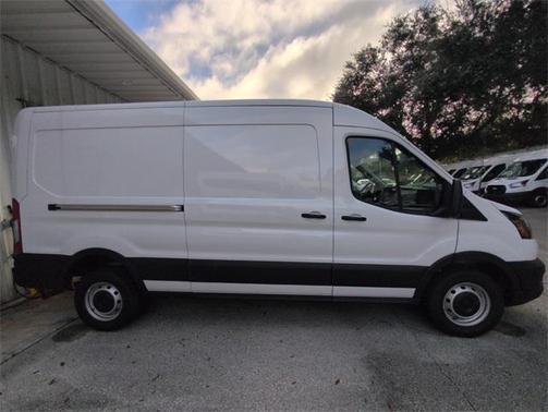 2025 Ford Transit-250 148 WB Medium Roof Cargo
